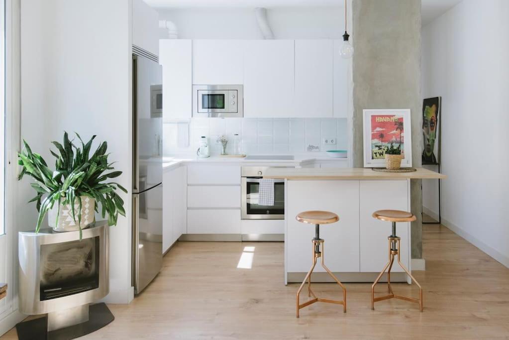 Ferienwohnung El Botones Nuevo Y Luminoso Apto De Diseno En Lavapies Madrid Exterior foto