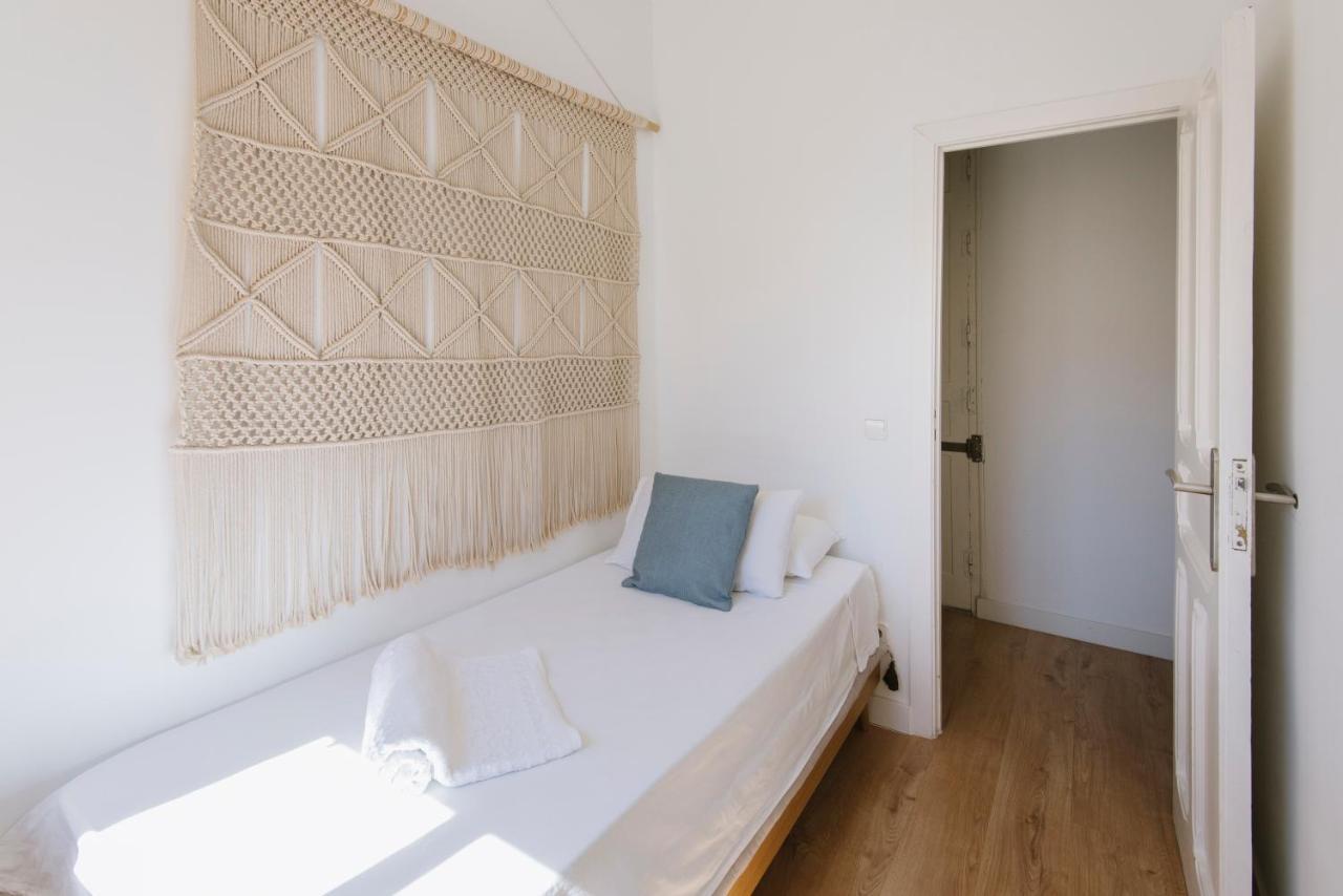 Ferienwohnung El Botones Nuevo Y Luminoso Apto De Diseno En Lavapies Madrid Exterior foto